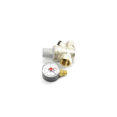 Regulator ciśnienia wersja skośna z manometrem 533251 CALEFFI